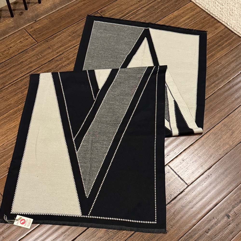 Geometric Black and Gray Scarf / Wrap